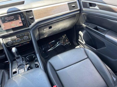 Used 2019 Volkswagen Atlas SEL FWD image 14