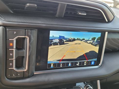Used 2023 GMC Yukon Denali AWD/4WD image 28