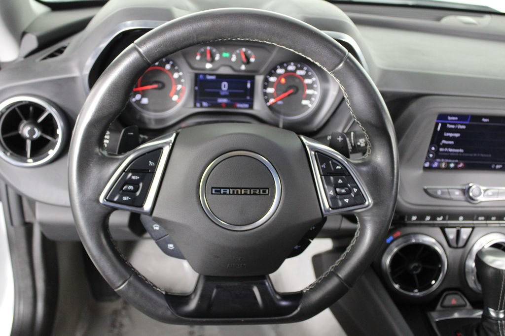 Used 2023 Chevrolet Camaro LT RWD image 9