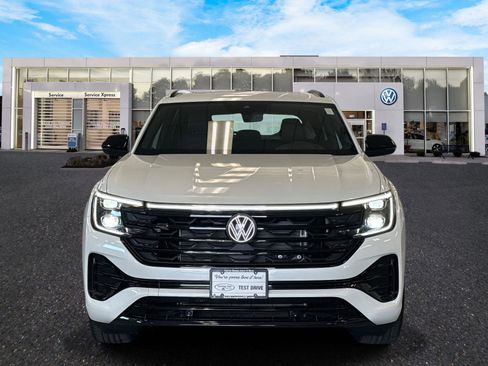 New 2026 Volkswagen Atlas Cross Sport SEL R-Line image 2