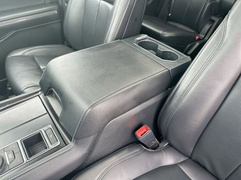 Used 2023 Ford Expedition XLT RWD image 21