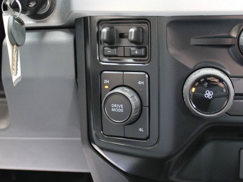 Used 2025 Ford F350 XLT AWD/4WD image 48