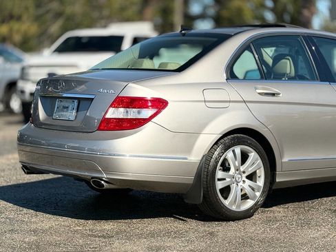Used 2009 Mercedes-Benz C 300 4MATIC Sedan image 11