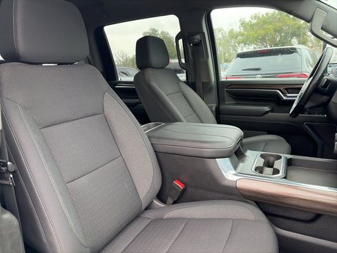 Used 2024 Chevrolet Silverado 3500 LT w/ Convenience Package image 15