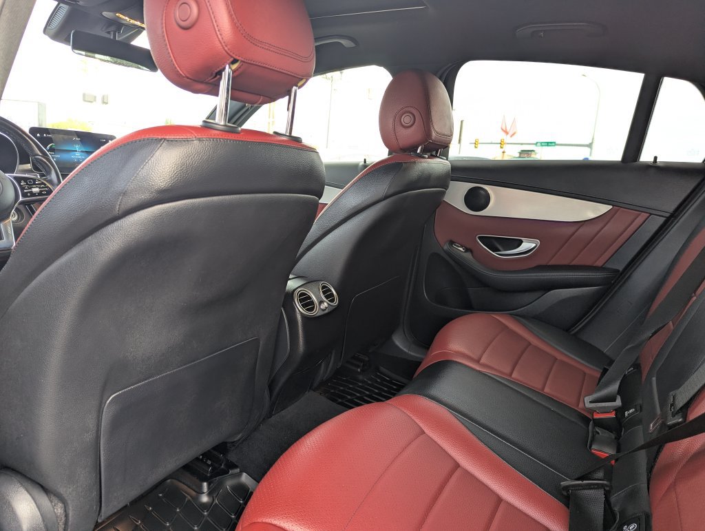 Used 2023 Mercedes-Benz GLC 300 4MATIC Coupe image 27