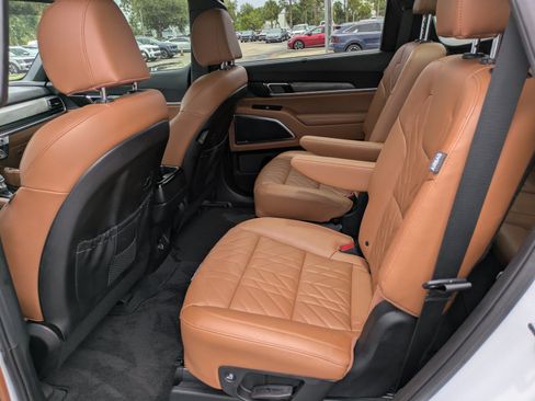Certified 2024 Kia Telluride SX X-Line AWD/4WD image 11