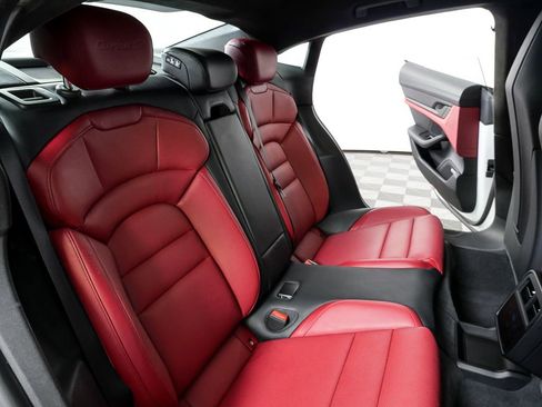 Certified 2021 Porsche Taycan Turbo S image 25