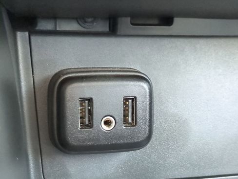 Used 2021 GMC Canyon Elevation image 19