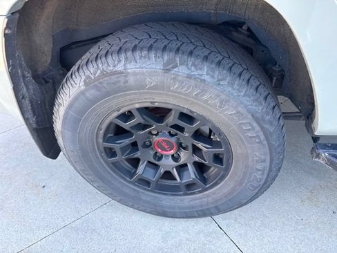 Used 2022 Toyota 4Runner TRD Off-Road Premium w/ TRD Black Wheel Package (TMS) AWD/4WD image 10