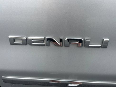 Used 2018 GMC Sierra 1500 Denali AWD/4WD image 16