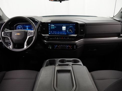 Used 2024 Chevrolet Silverado 1500 LT AWD/4WD image 8