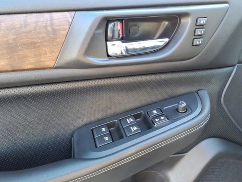Used 2016 Subaru Outback 3.6R Limited image 25
