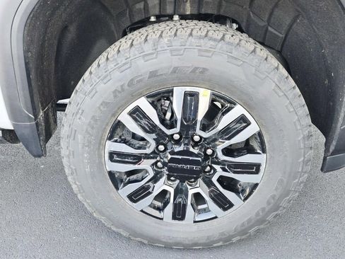 New 2026 GMC Sierra 2500 Denali Ultimate AWD/4WD image 23