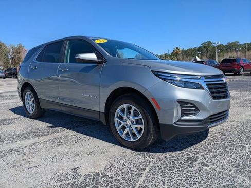 Certified 2023 Chevrolet Equinox LT image 2