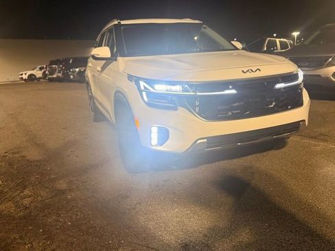 Used 2024 Kia Seltos SX image 2