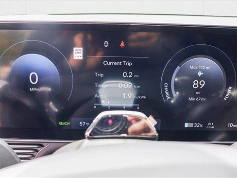 New 2025 Hyundai Ioniq 5 SE image 15