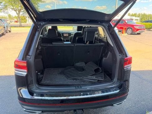 Certified 2023 Volkswagen Atlas SEL AWD/4WD image 15