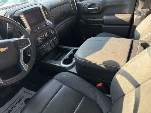 Used 2023 Chevrolet Silverado 2500 LT w/ Convenience Package image 24