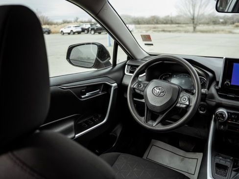 Used 2023 Toyota RAV4 XLE image 32