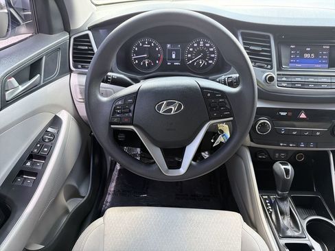 Used 2018 Hyundai Tucson SE FWD image 13