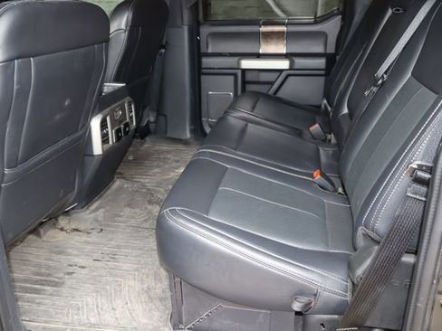 Used 2022 Ford F250 Lariat w/ Lariat Ultimate Package AWD/4WD image 6