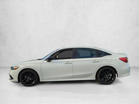 Used 2023 Honda Civic Sport image 9