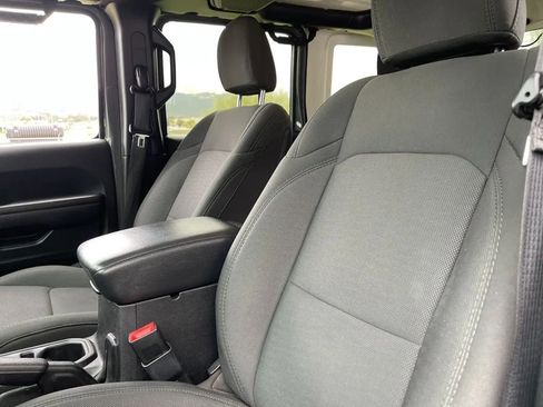 Used 2020 Jeep Wrangler Unlimited Sport S image 14