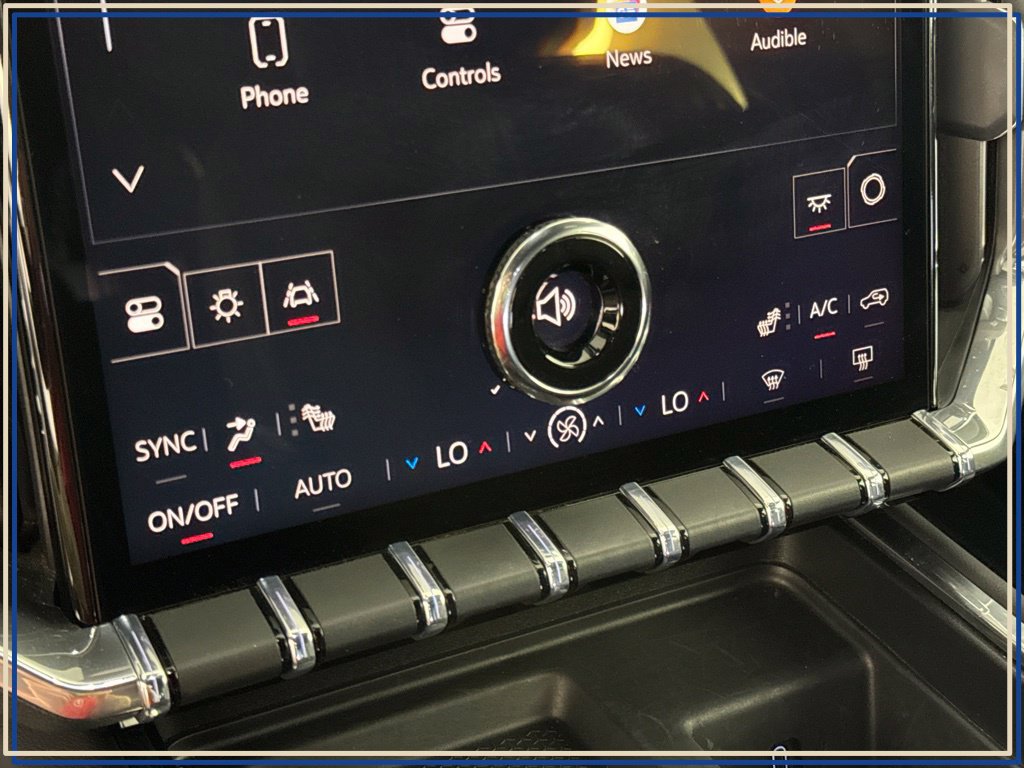 Certified 2026 GMC Acadia Elevation w/ Elevation Premium Package AWD/4WD image 27