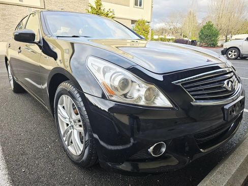 Used 2010 INFINITI G37 x Sedan w/ Premium Pkg image 7