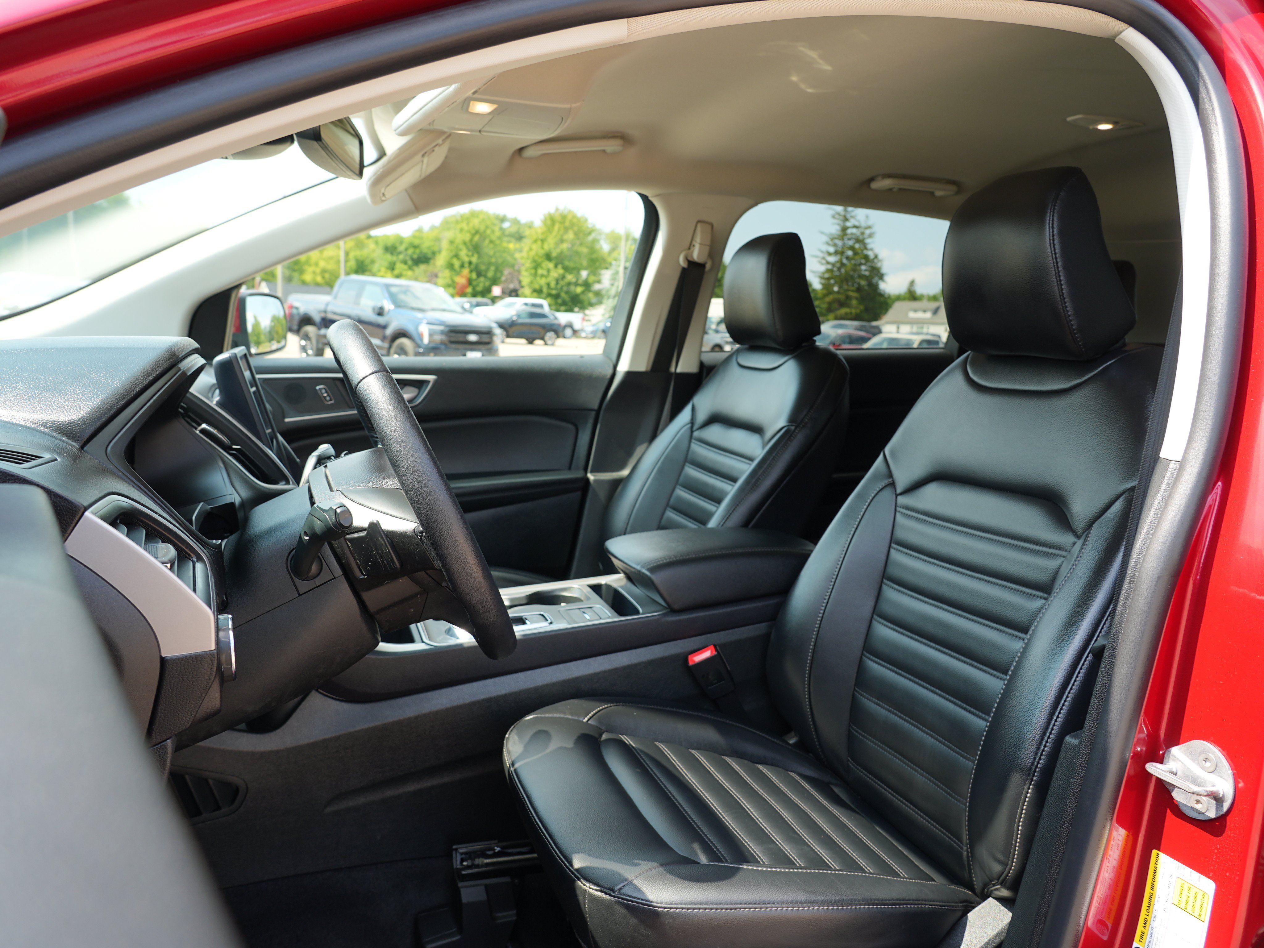 Used 2023 Ford Edge SEL w/ Convenience Package AWD/4WD image 14