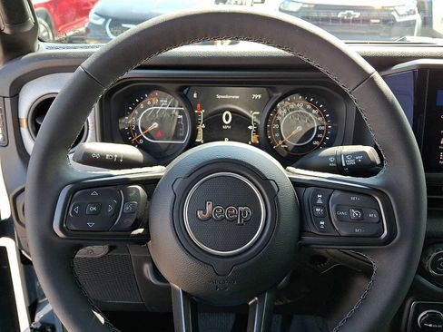 New 2026 Jeep Gladiator Sport AWD/4WD image 13