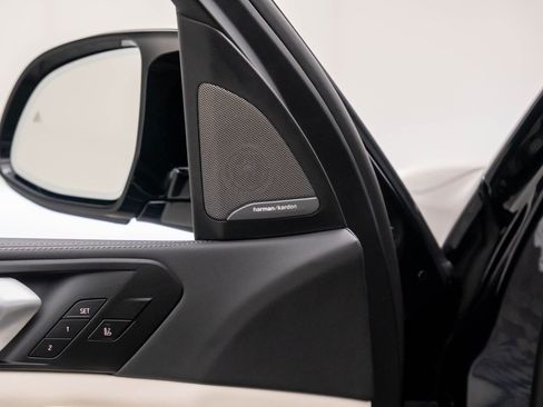 New 2026 BMW X5 M60i image 14