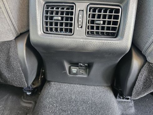 Used 2025 Toyota Camry LE w/ Convenience Package FWD image 22