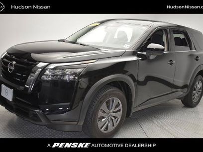 Certified 2025 Nissan Pathfinder S