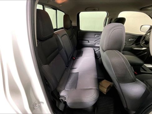 Certified 2025 Nissan Frontier SV w/ SV Convenience Package image 37