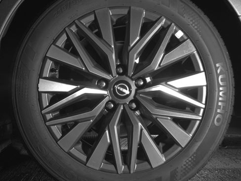 Used 2025 Nissan Altima 2.5 SV image 14