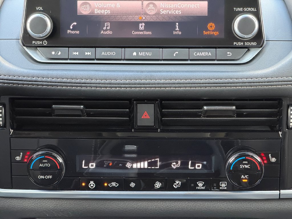 Used 2023 Nissan Rogue SL FWD image 13