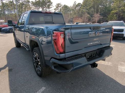 New 2026 GMC Sierra 2500 Denali Ultimate image 8