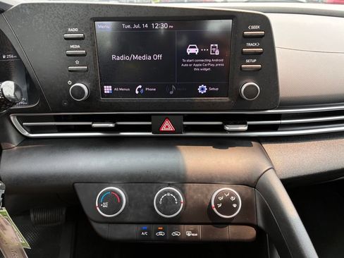 Used 2023 Hyundai Elantra SE FWD image 26