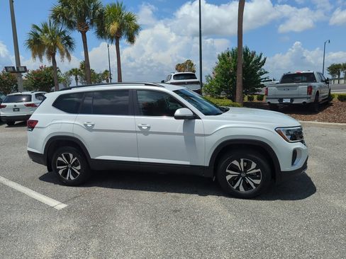 New 2026 Volkswagen Atlas SE FWD image 2