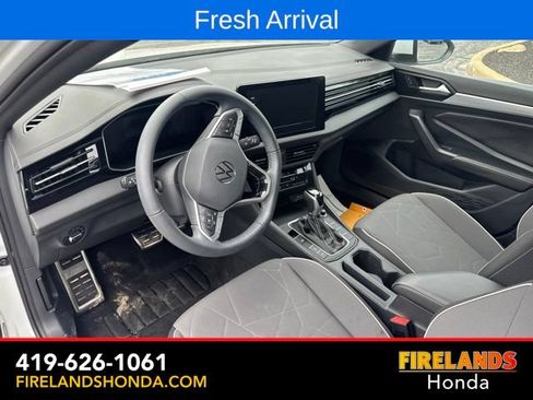 Used 2026 Volkswagen Jetta Sport FWD image 16