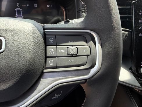 New 2026 Jeep Grand Wagoneer 2WD image 17