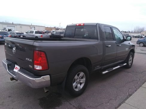 Used 2018 RAM 1500 Classic SLT image 5