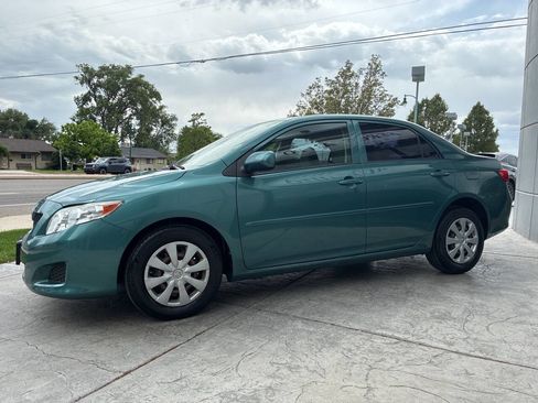 Used 2009 Toyota Corolla LE FWD image 4