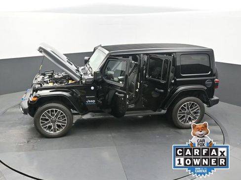 Used 2023 Jeep Wrangler Unlimited Sahara w/ Cold Weather Group image 73