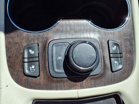 Used 2023 GMC Acadia Denali w/ Denali Ultimate Package image 14