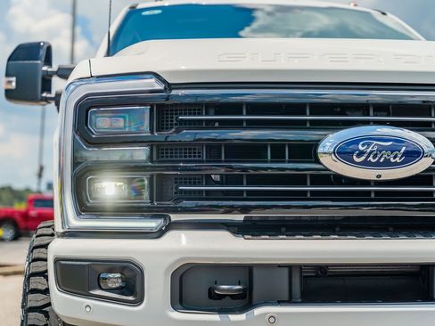 Used 2025 Ford F350 Platinum AWD/4WD image 16