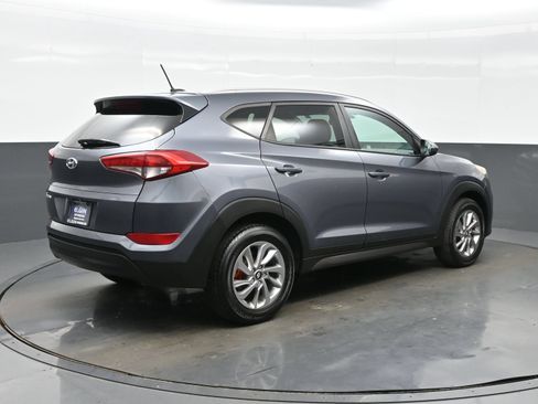 Used 2016 Hyundai Tucson SE w/ Option Group 02 FWD image 6