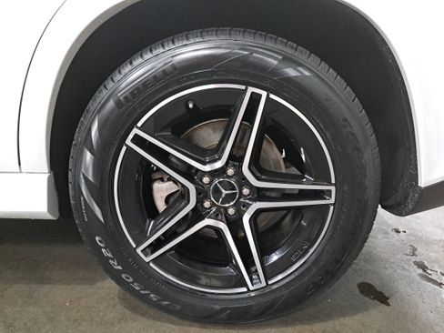 Certified 2025 Mercedes-Benz GLE 53 AMG 4MATIC image 34