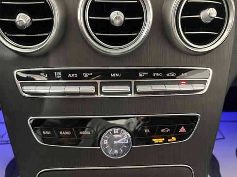 Used 2020 Mercedes-Benz C 300 4MATIC Sedan image 17